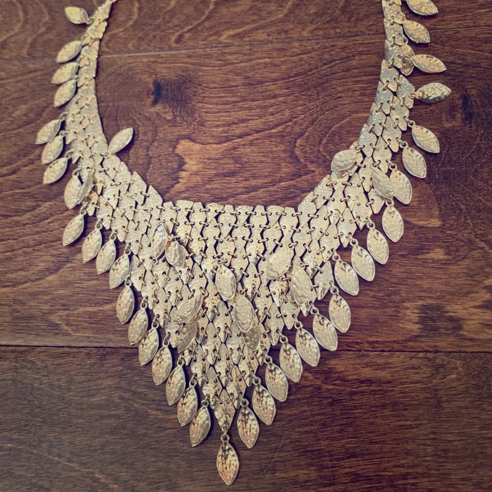 Kendra Scott “Nera” Tiered Chandelier Necklace